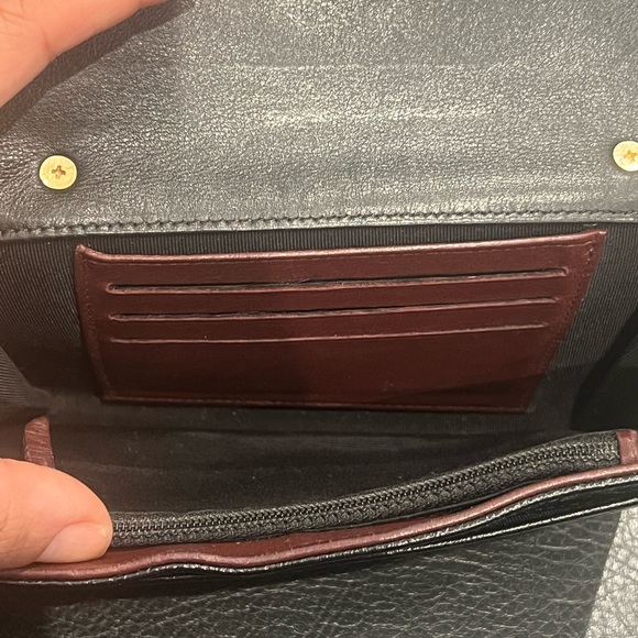(Almost) vintage pre-loved Chanel quilted wallet (aftermarket chain strap added) - Picture 15 of 17